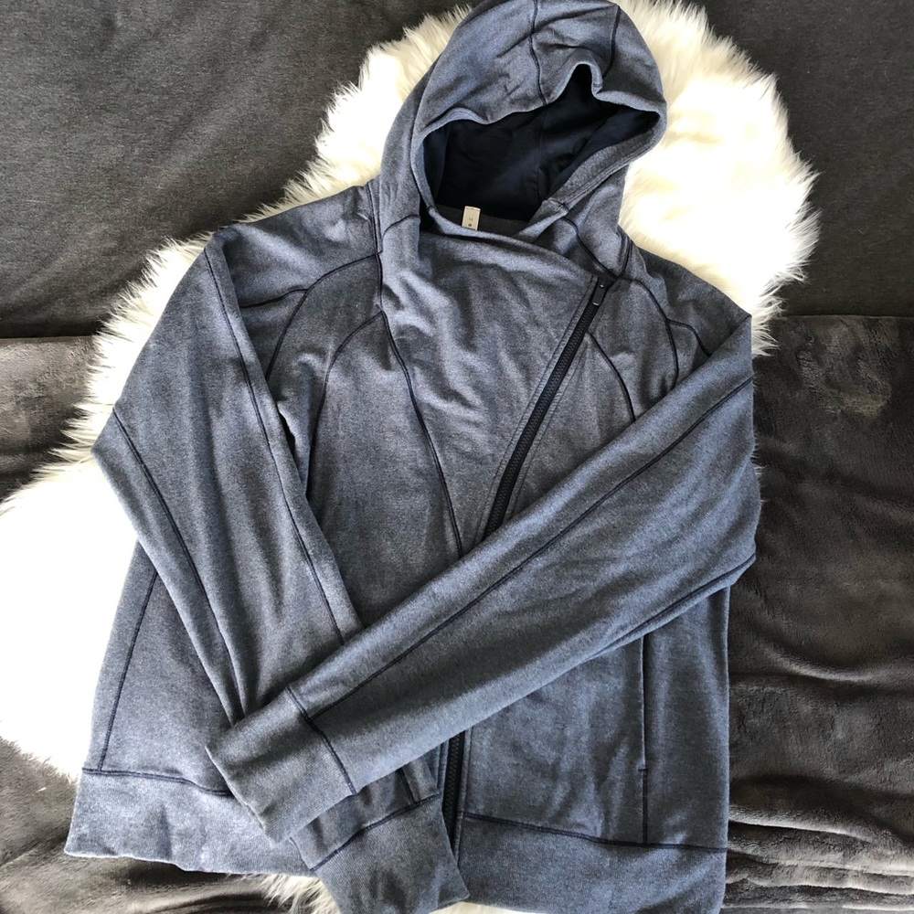 Lulu Lemon sweater